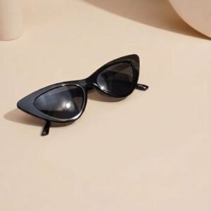Lunettes de soleil CAT EYES vintage noires – Monture rétro fine LF003