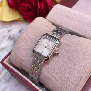 Montre Femme Rectangulaire – GRACE SILVER & WHITE